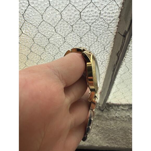 Marc By Marc Jacobs Gold Tone Watch White Dial Crystal Markers Quartz Womens Wor main image 2